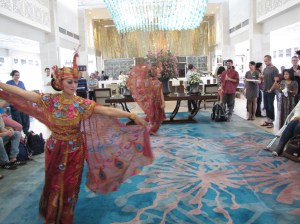 These two dancers (plus endless glasses of pineapple juice and tidy rolls of hot towels) were in the lobby of the Sheraton Bandung to greet us with a traditional Javanese dance. 