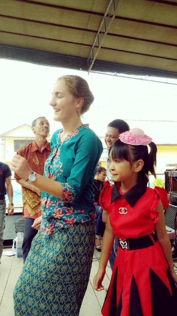 With all of my fellow teachers at SMA3 in attendance, expectations for me to joget were high. And I did not disappoint. The young lady dancing next to me is Pak Suryadi's (a vice principal at SMA3) daughter, and she was a brave soul for joining me on stage in front of hundreds of people.