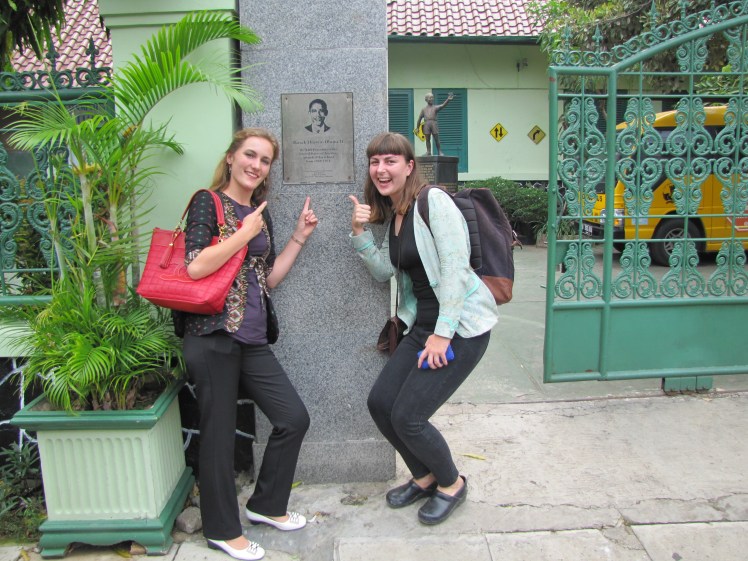 We arrived at the ambassador's residence with about a half hour to spare, so we followed our taxi driver's advice and walked a short distance to see SD Manteng, the school that Obama attended when he lived in Indonesia. This piece of President Obama's past is well-known to pretty much every Indonesian, who usually react to the fact that I am American with a thumbs-up and "Obama, yes! Very good!" 