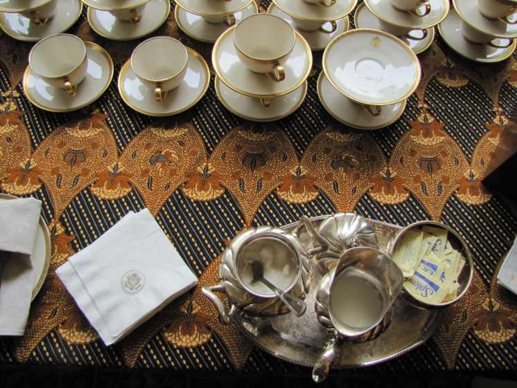 Of all the things to really make me feel at home, it was the Splenda. Splenda is such an American thing -- people just use (copious amounts of) real sugar here. Also I realized how much like my mother I am when I found myself taking a souvenir napkin. Not only that, but I was also the one to wrangle everyone together for a family photo. And not only that but I also insisted on a goofy one and then a "nice" one, just like my mumzie always does. But I turned out alright, so thanks mom and dad. :-)