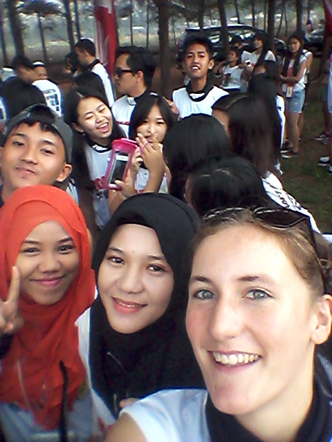 Making new friends and taking lots of selfies while we wait to start.