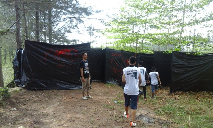 There was even a haunted house/maze. Yes!