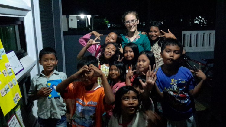 Anak-anak tersayang kami... Our dearest children. <3