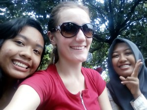 Left to right: Zahra, me, Lusy.